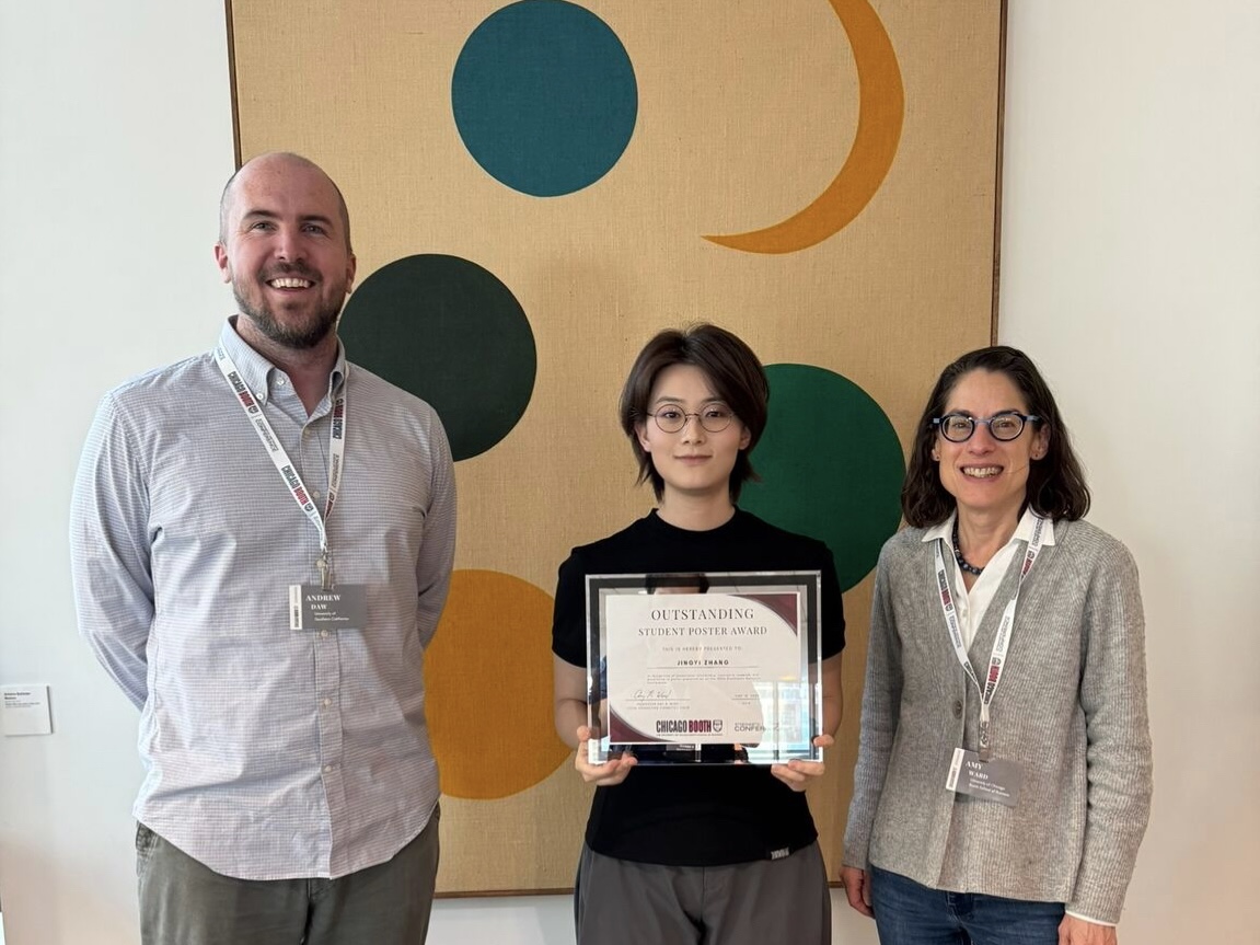 Jingyi Zhang holding her Outstanding Student Poster Award certificate at the 2026 Stochastic Networks Conference